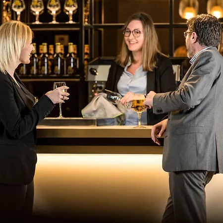 Mercure Off Kirchberg Hotel