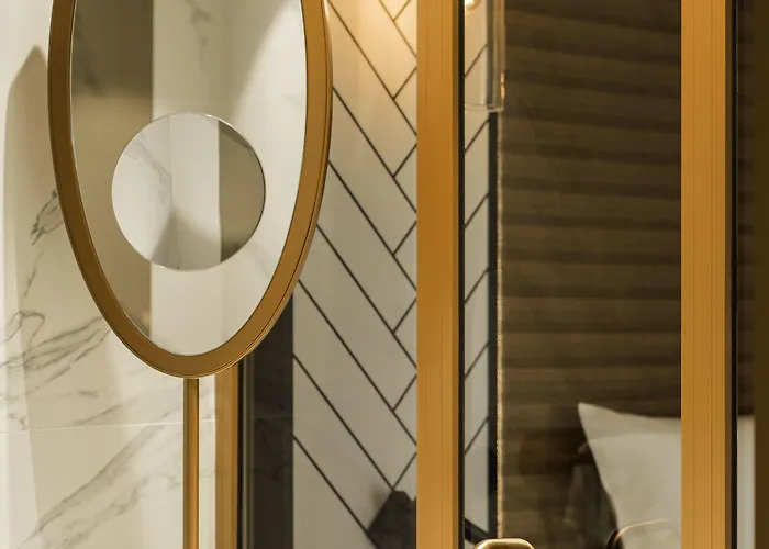 Mercure Off Kirchberg فندق 4*