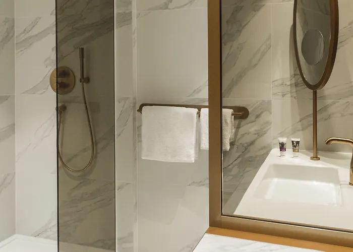 Mercure Off Kirchberg 4*